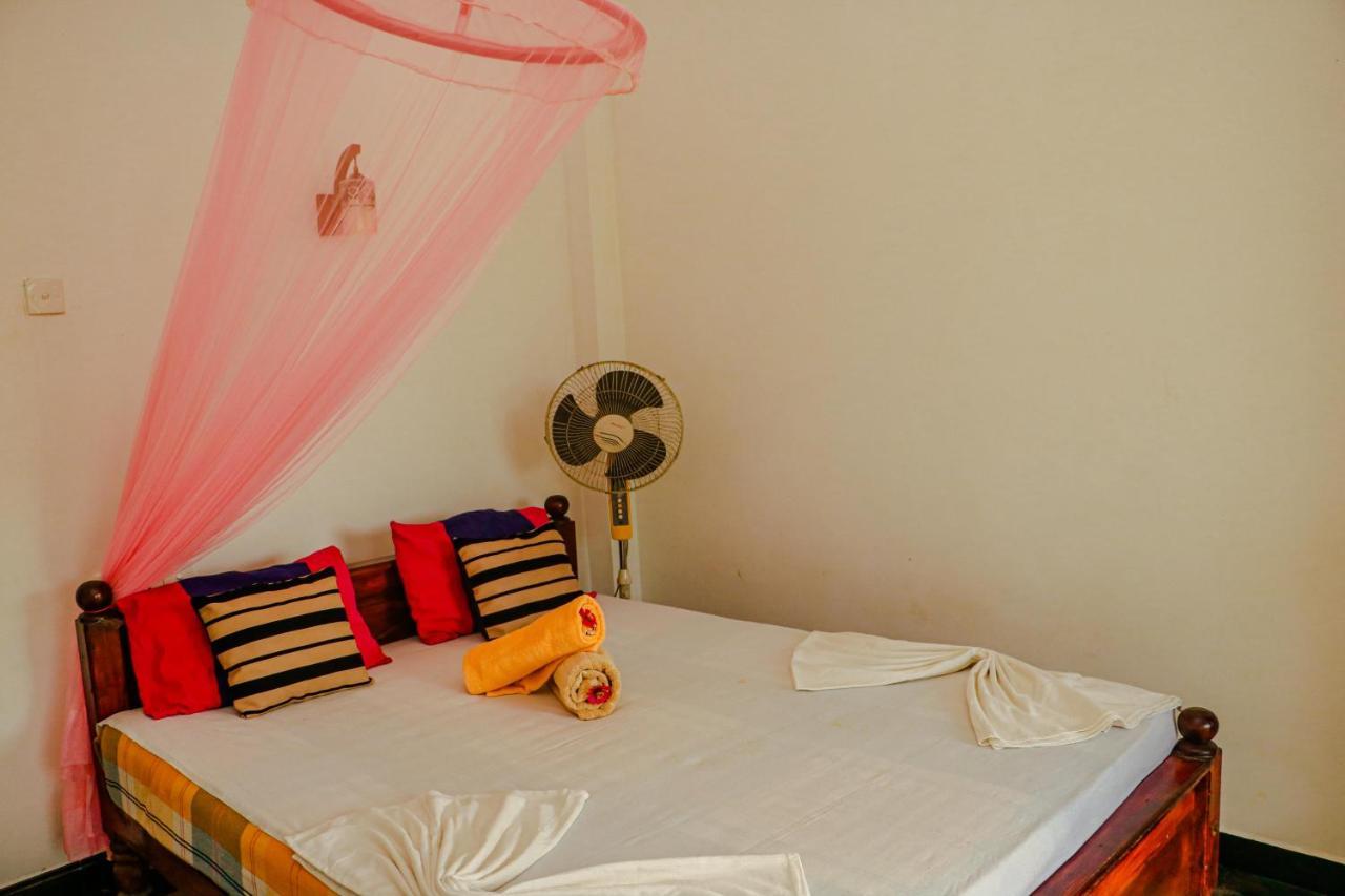 Sigiri Gayani Home Stay 锡吉里亚 外观 照片