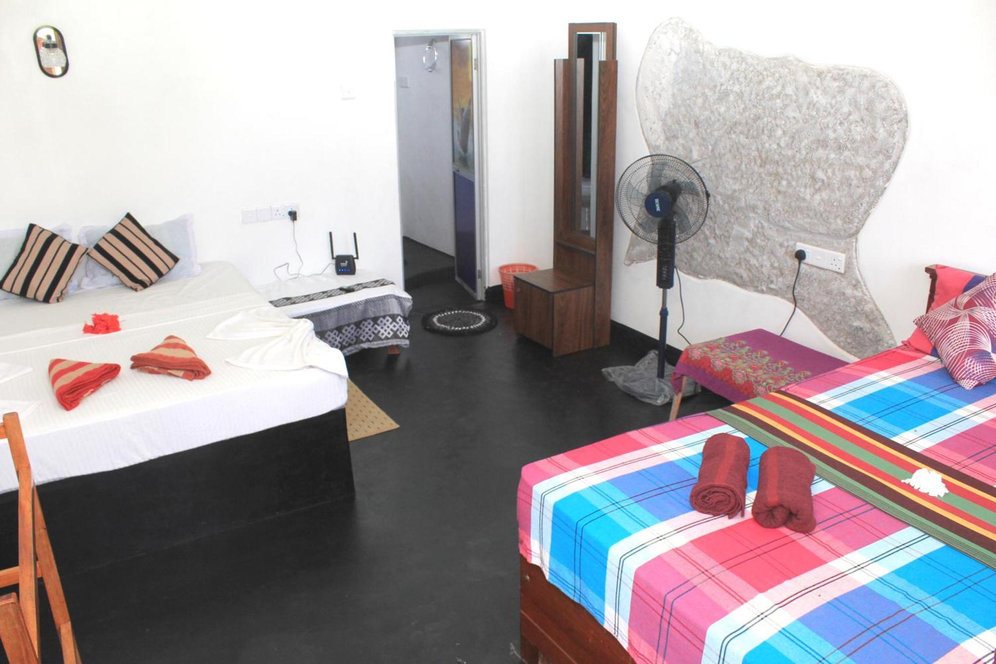 Sigiri Gayani Home Stay 锡吉里亚 外观 照片